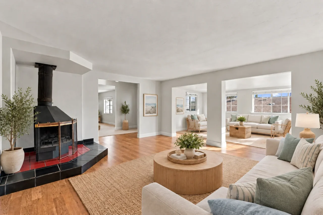 4_15_015-VS--Airy-Coastal-Living-Room